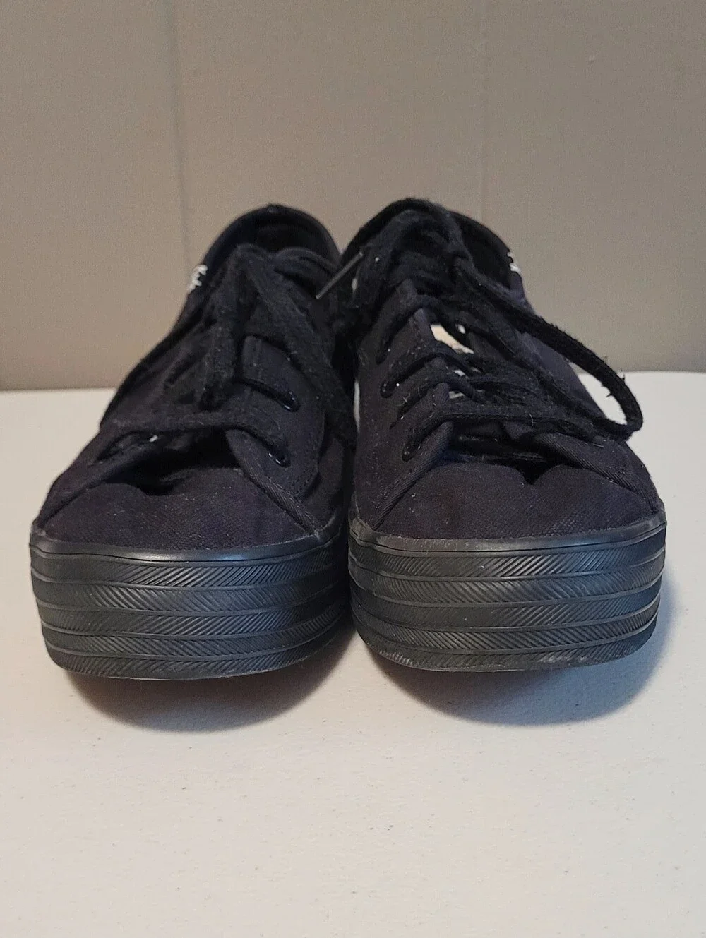 Keds Womens Canvas Low Top platform Sneakers Rubber Outsole WF64855 7.5 Black